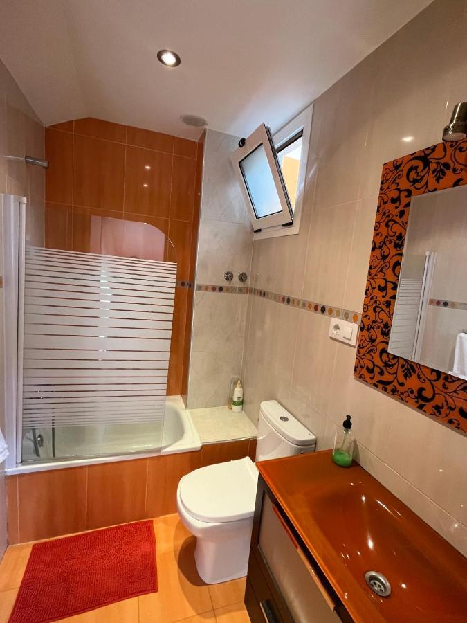 Apartamentosarturo Llanes Laplaza Atico Centrico Exterior photo