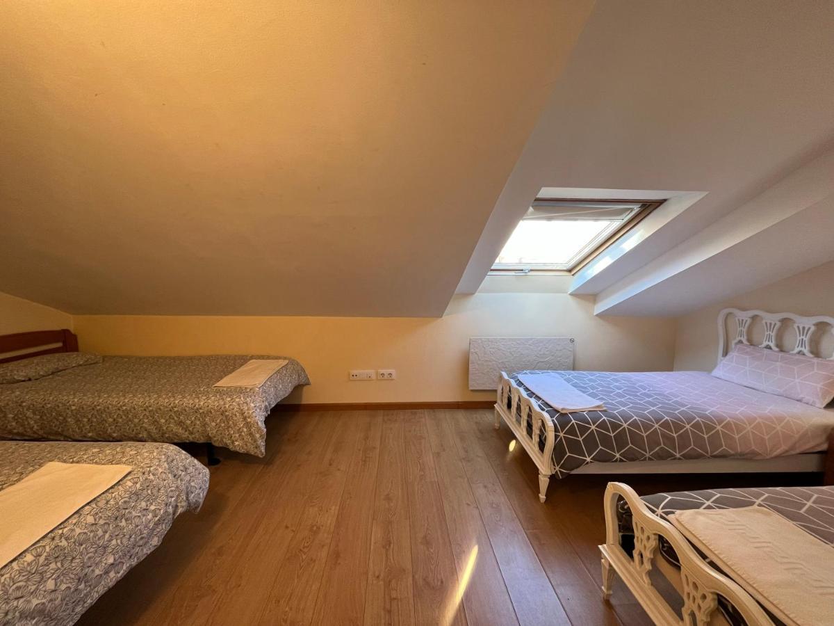 Apartamentosarturo Llanes Laplaza Atico Centrico Exterior photo